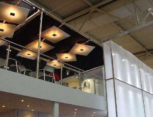 海外展臺設(shè)計要根據(jù)客戶的要求設(shè)計方案